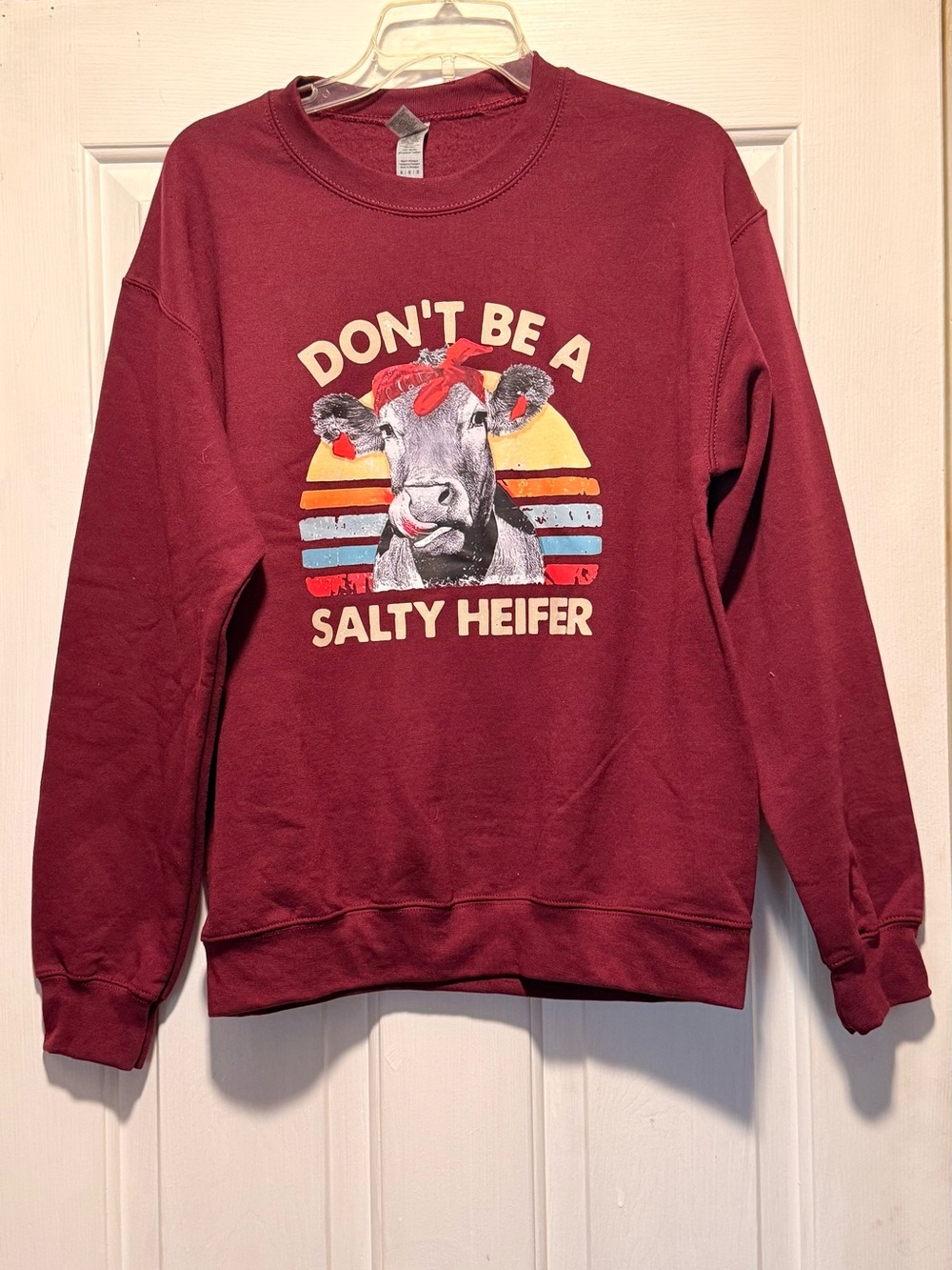 Gildan Heavy Blend Maroon Sweatshirt Tag